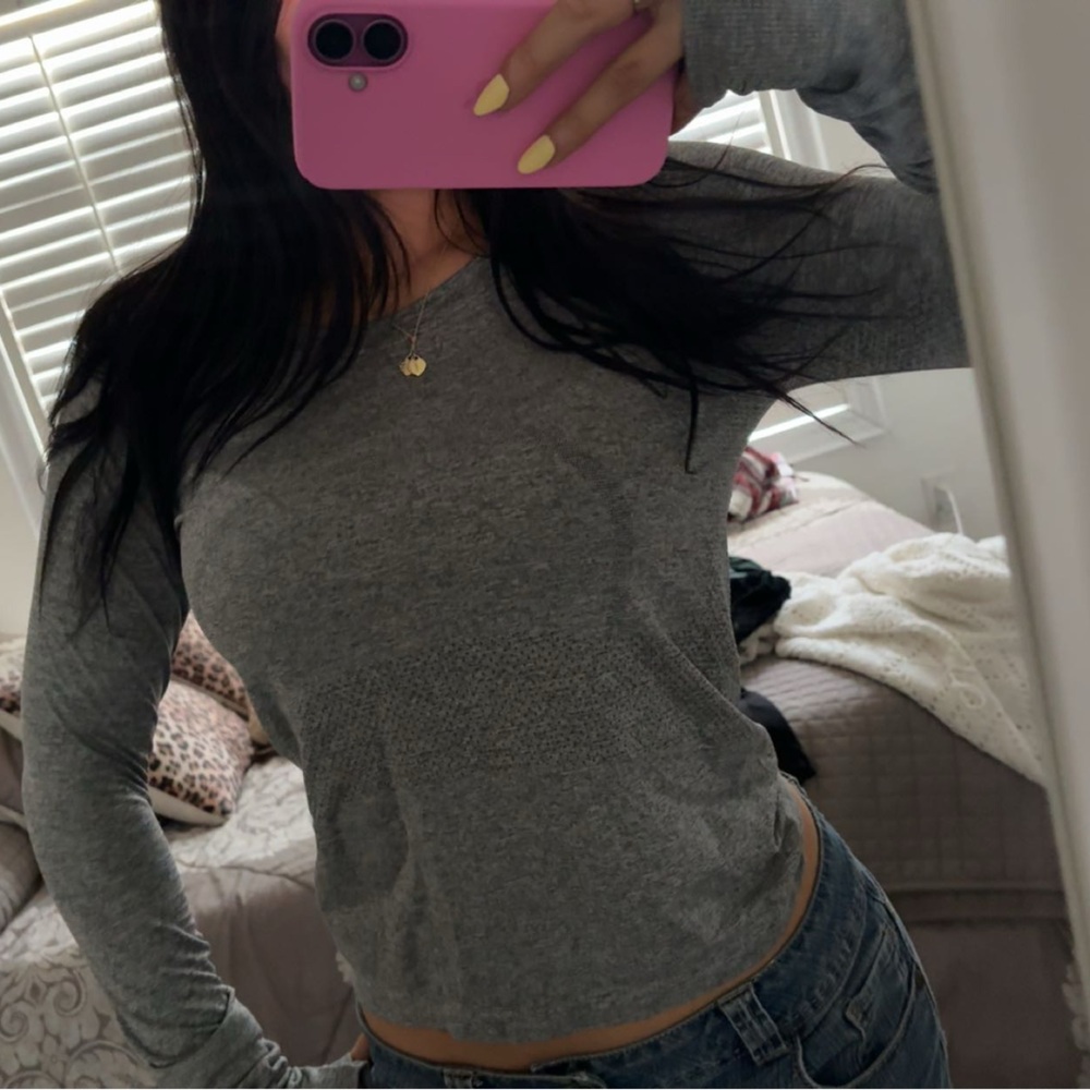 Lululemon Grey Long sleeve